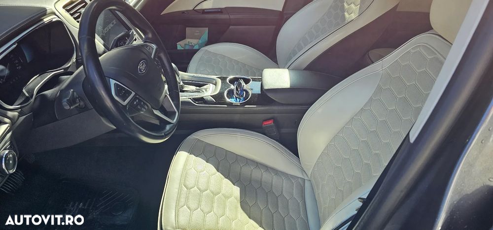 Ford Mondeo 2.0 HEV Vignale - 8