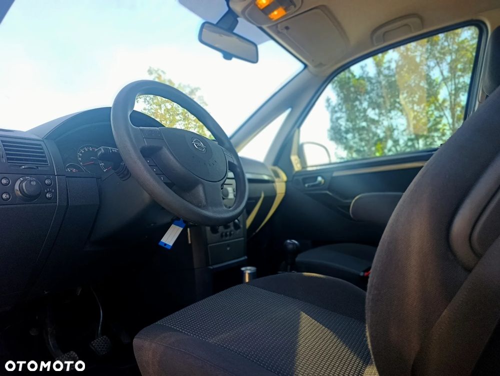 Opel Meriva - 9
