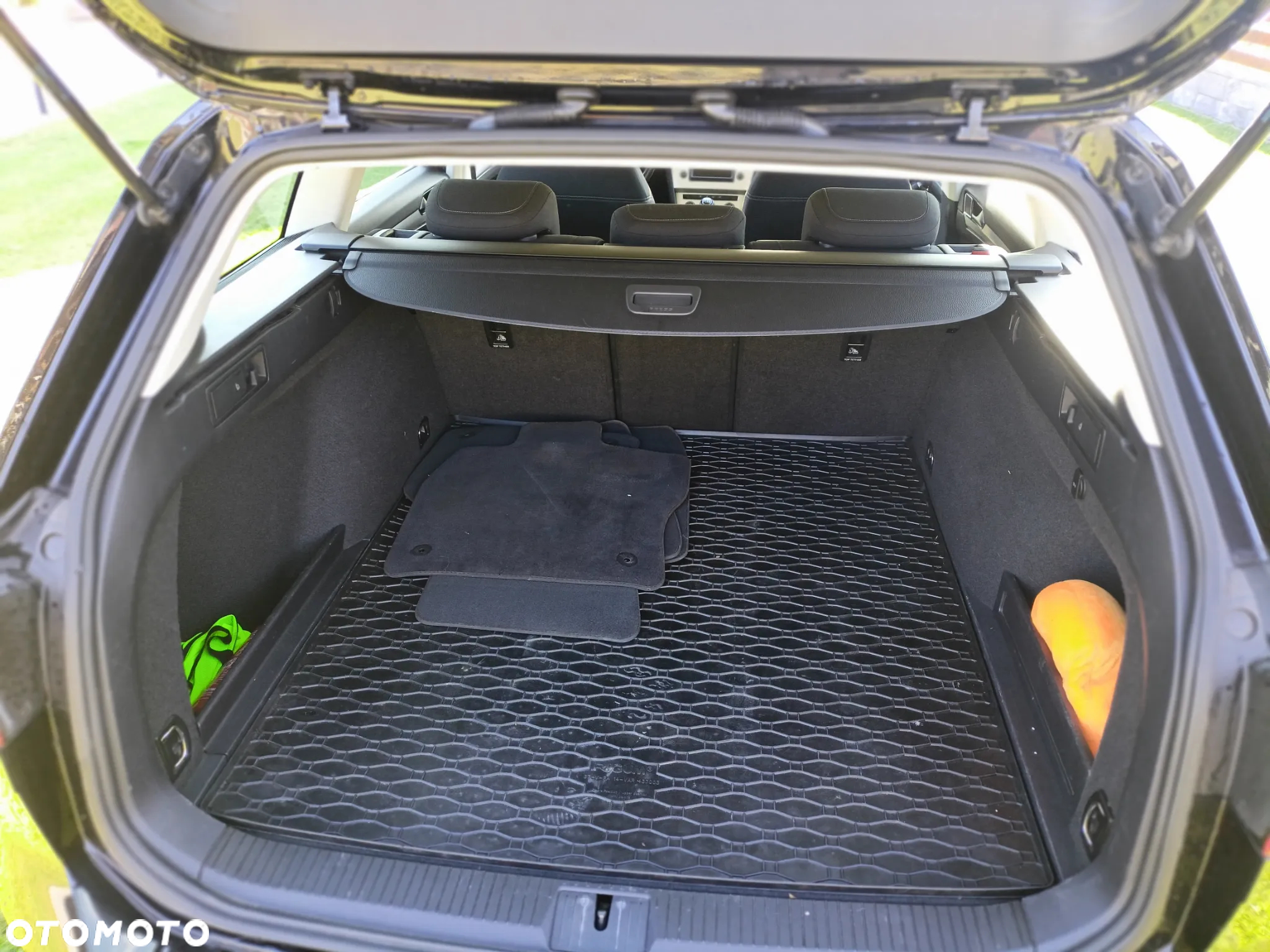 Volkswagen Passat Variant 1.6 TDI (BlueMotion Technology) Comfortline - 11