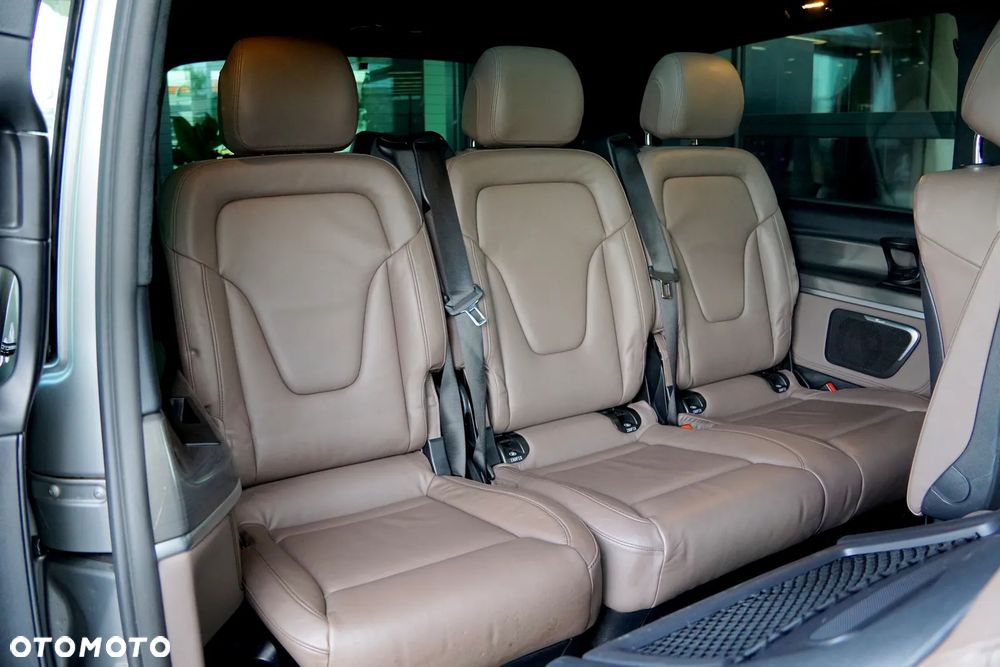 Mercedes-Benz Klasa V 300 d 4-Matic Exclusive 9G-Tronic (długi) - 29