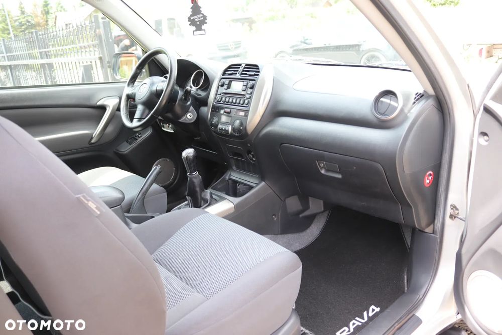 Toyota RAV4 4x4 - 27