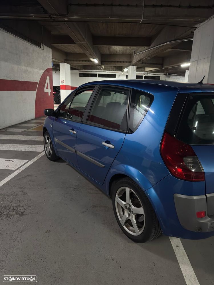 Renault Scénic 1.5 dCi Confort - 3