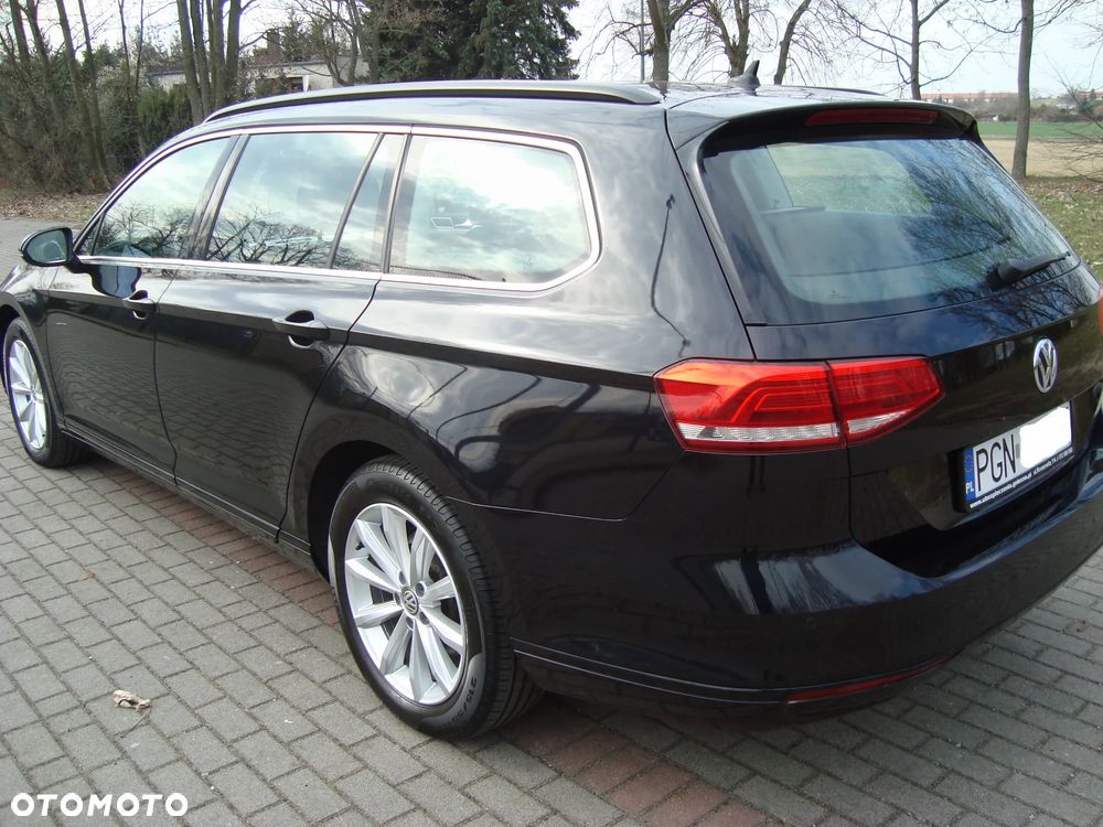 Volkswagen Passat 2.0 TDI SCR DSG Comfortline - 4