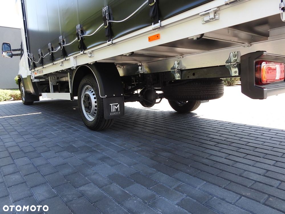 Iveco DAILY 35S18 NOWY PLANDEKA 8 PALET TEMPOMAT NAWIGACJA LEDY AUTOMAT HI-MATIC 180KM - 17
