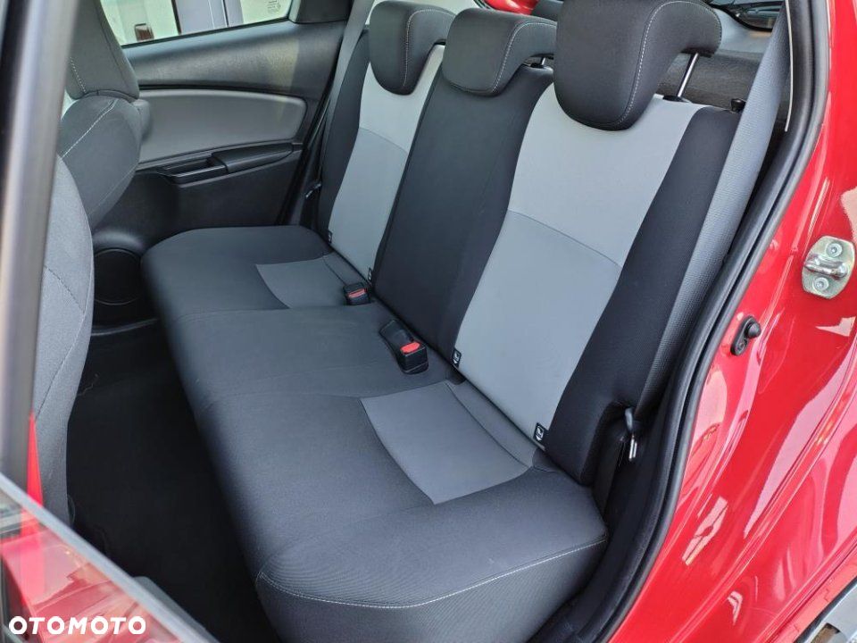 Toyota Yaris - 11