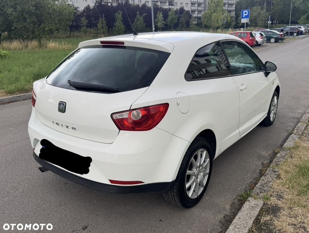 Seat Ibiza SC 1.6 16V Sport - 4