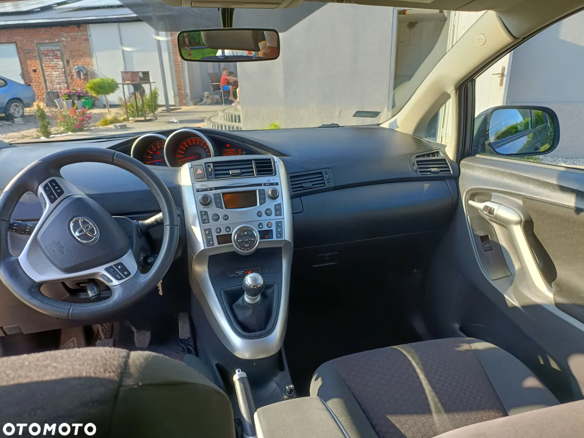Toyota Verso 2.0 D-4D Premium - 15
