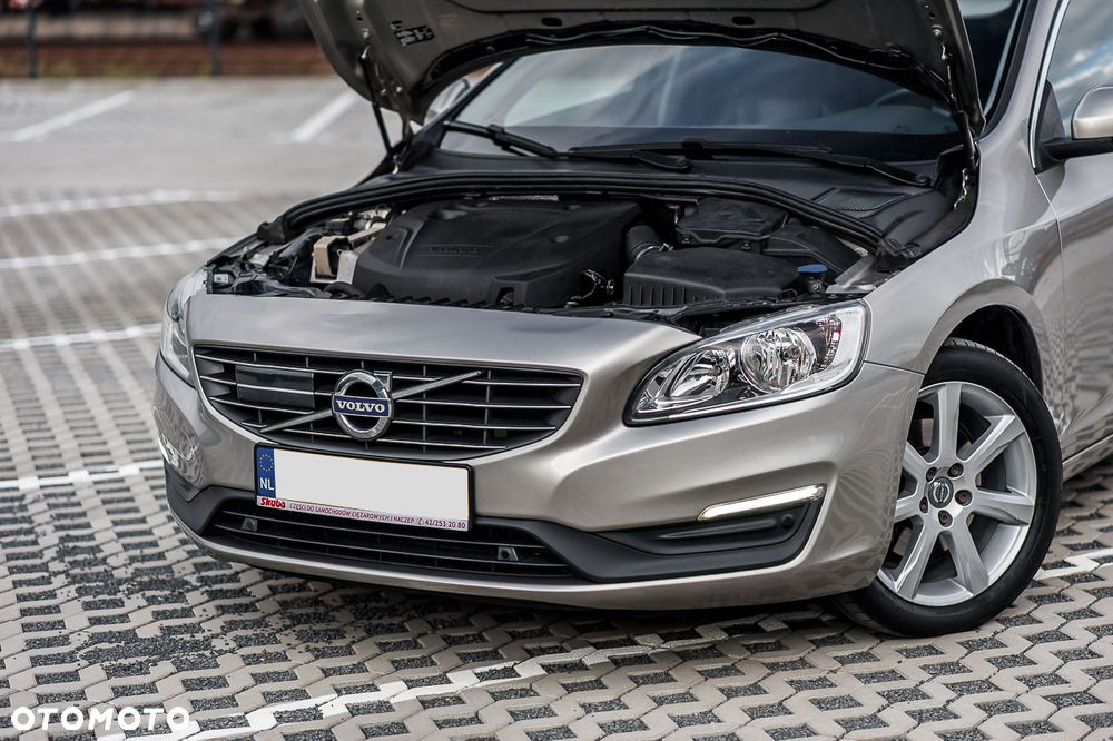 Volvo V60 - 36