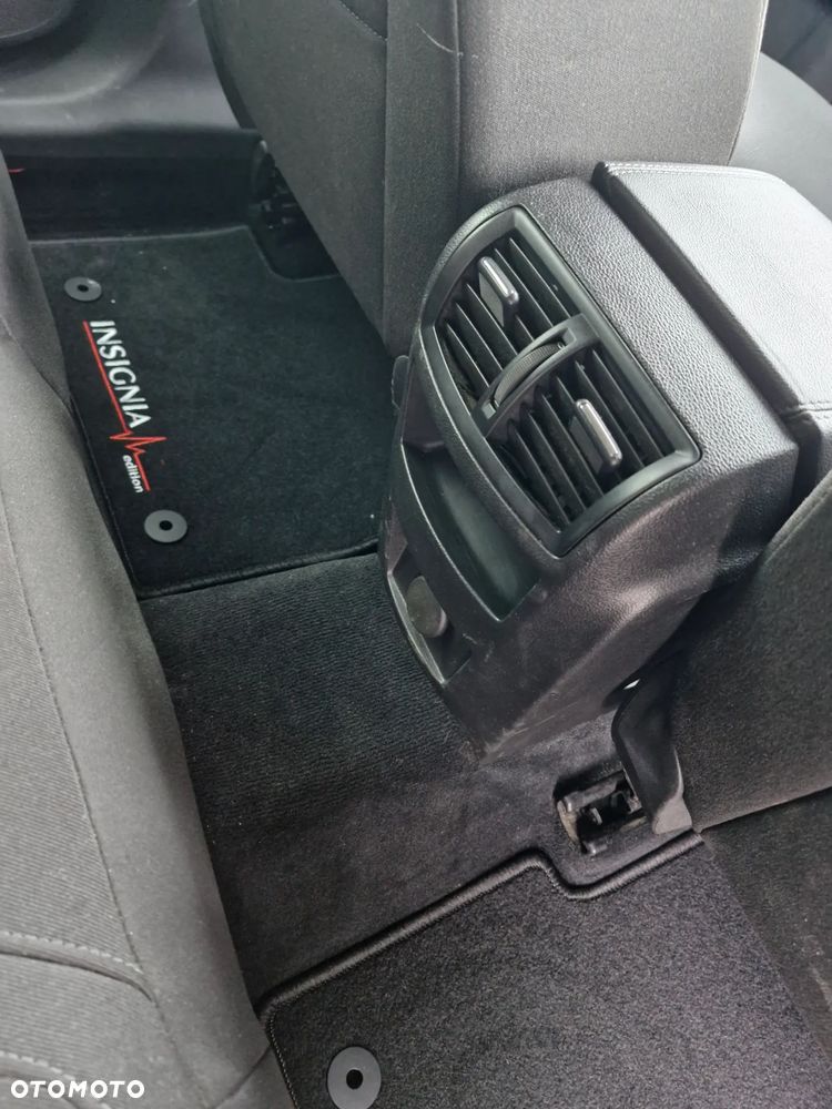 Opel Insignia 2.0 CDTI - 13