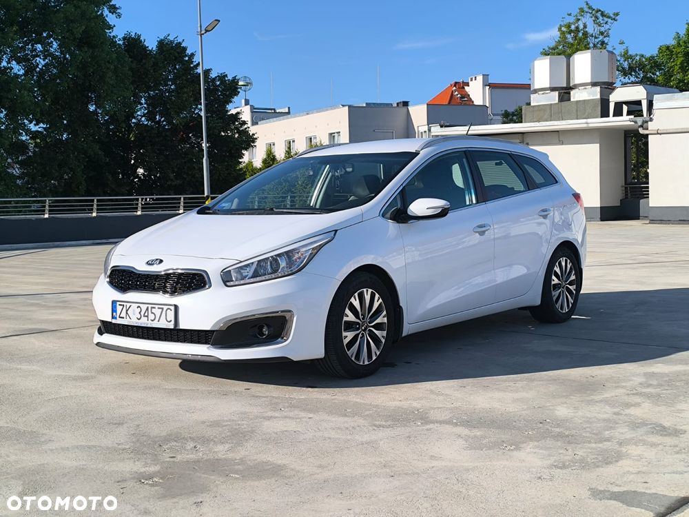 Kia Ceed 1.6 GDI L Business Line - 1