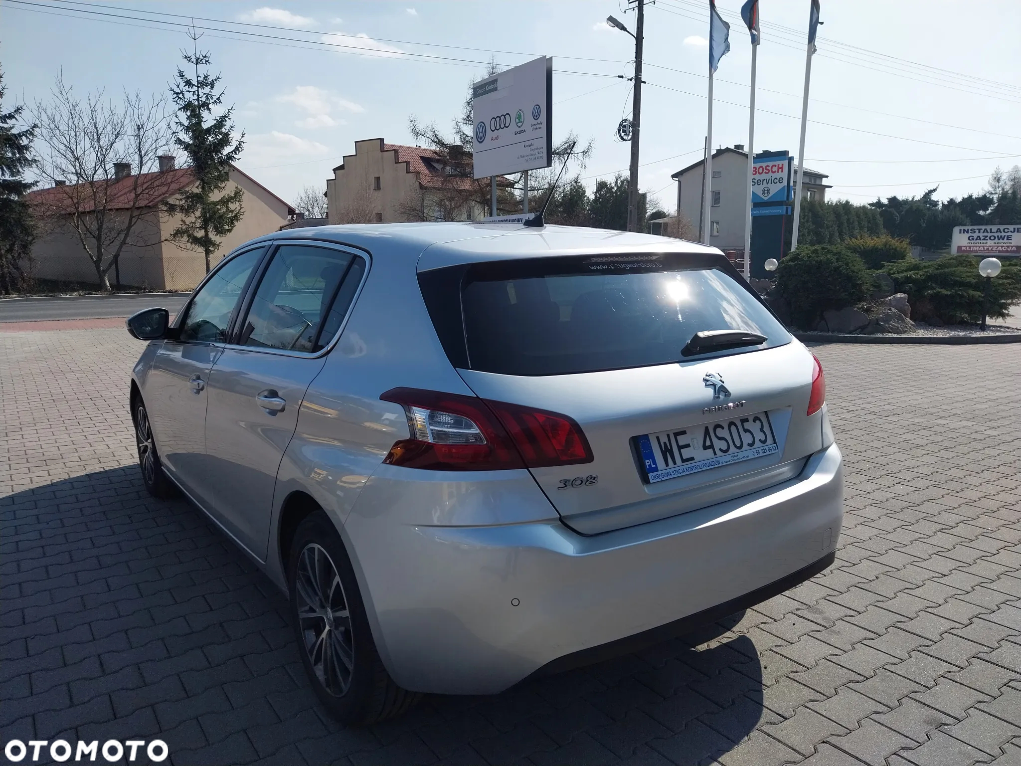 Peugeot 308 - 8
