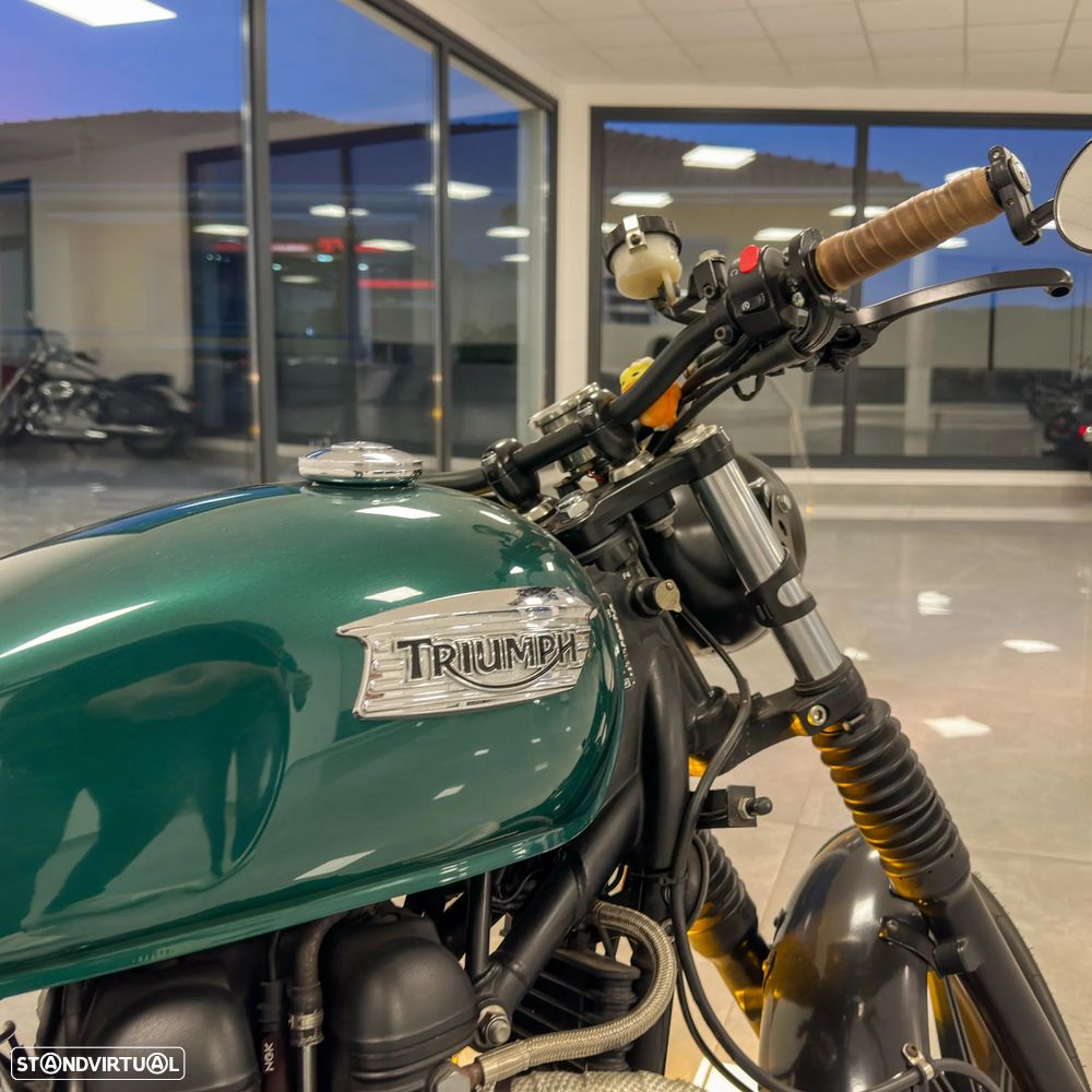 Triumph Bonneville - 13