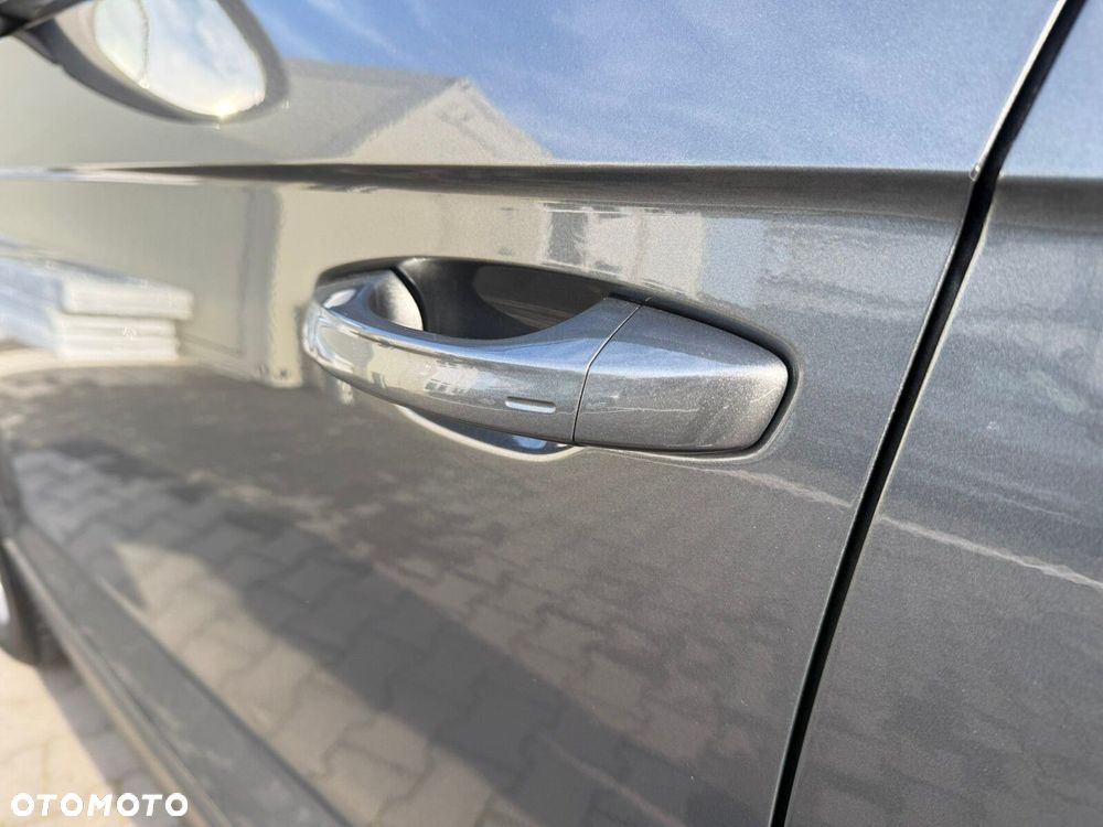 Volkswagen T-Roc 1.5 TSI Life DSG - 27