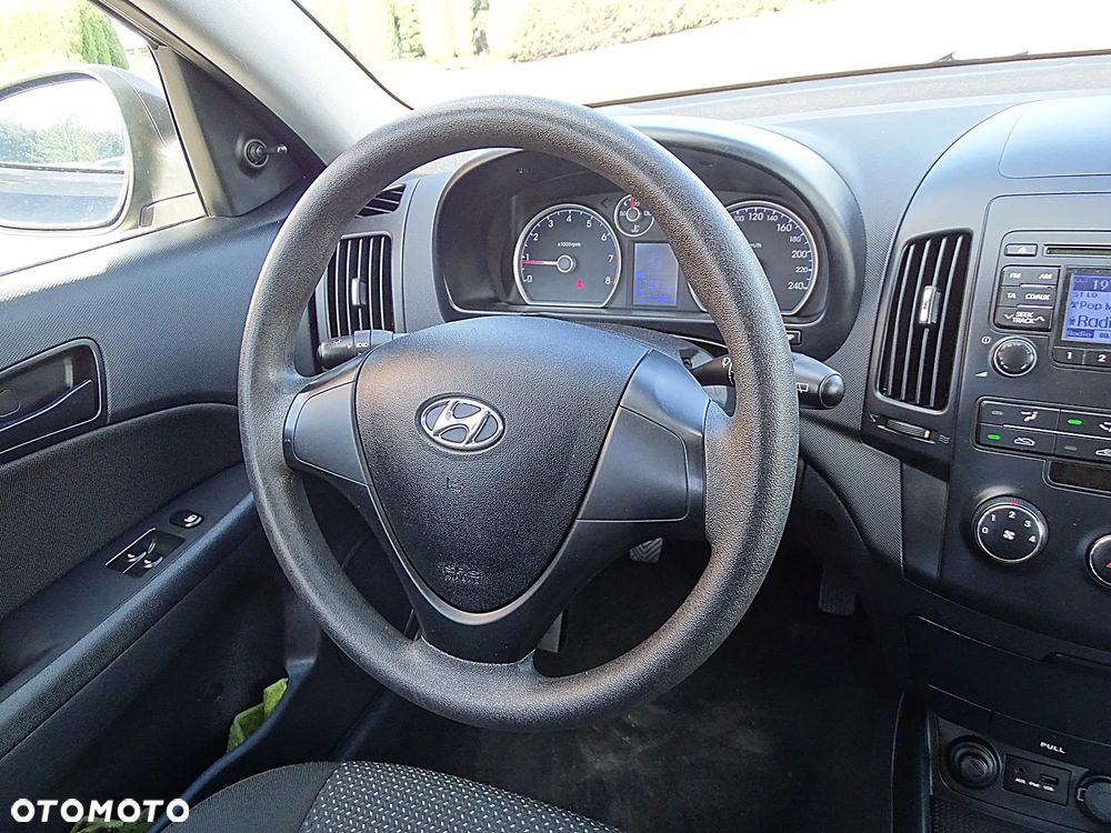 Hyundai i30 1.4 Edition Plus - 30