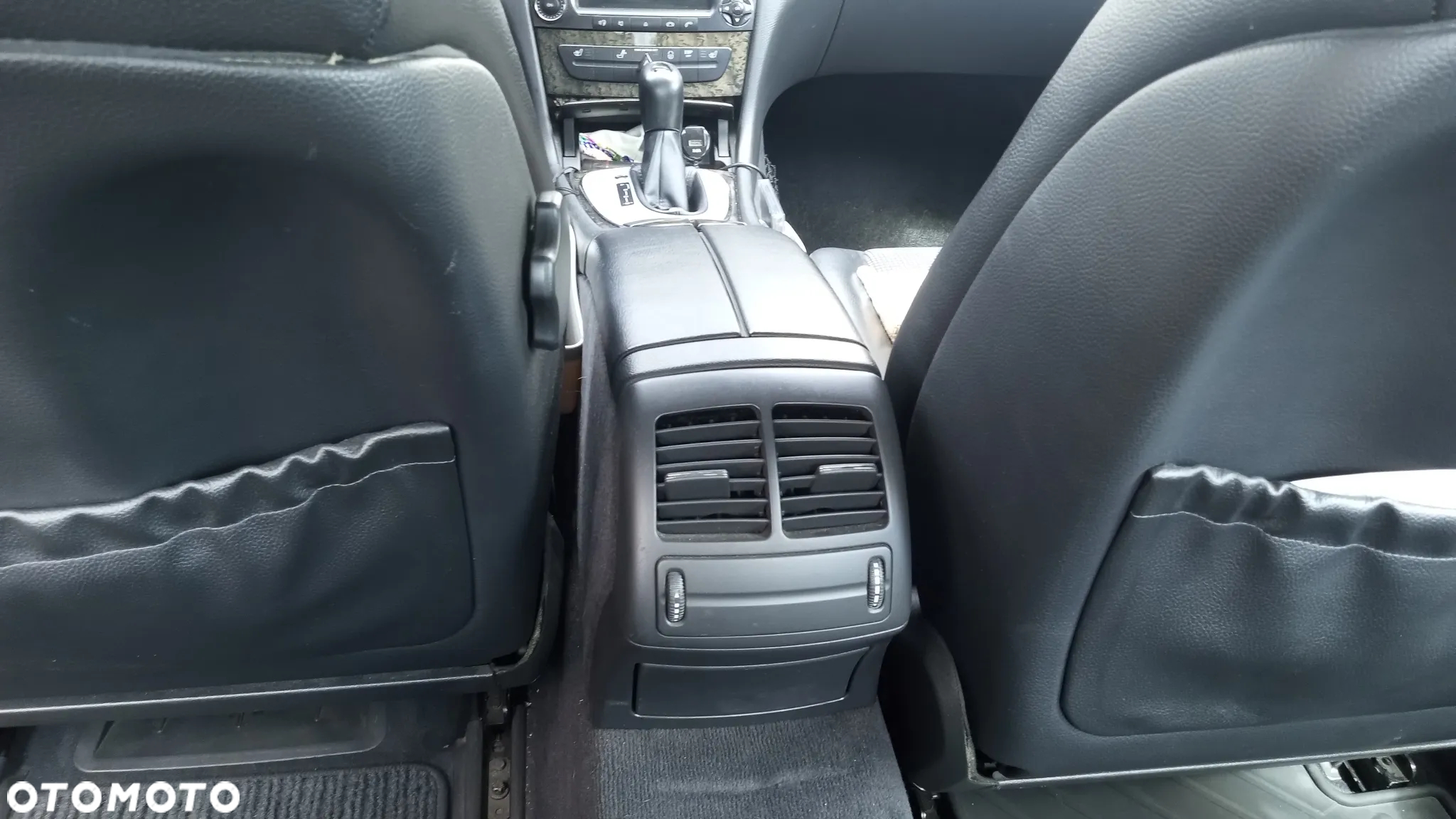 Mercedes-Benz Klasa E 320 CDI Avantgarde - 24