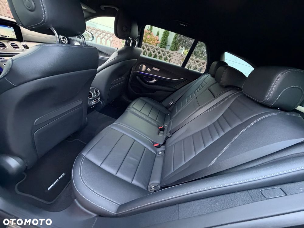 Mercedes-Benz Klasa E 220 d 4-Matic AMG - 31