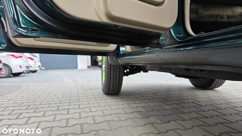 Nissan Terrano 2.7 TDi Comfort - 31