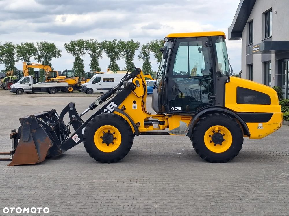 JCB 406 - 2