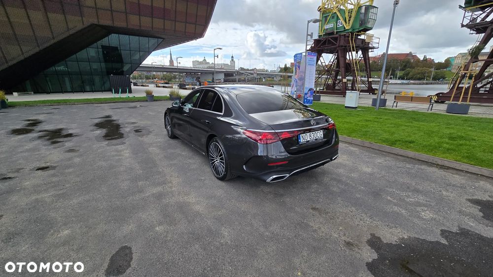 Mercedes-Benz Klasa E 220 d 4-Matic AMG - 14