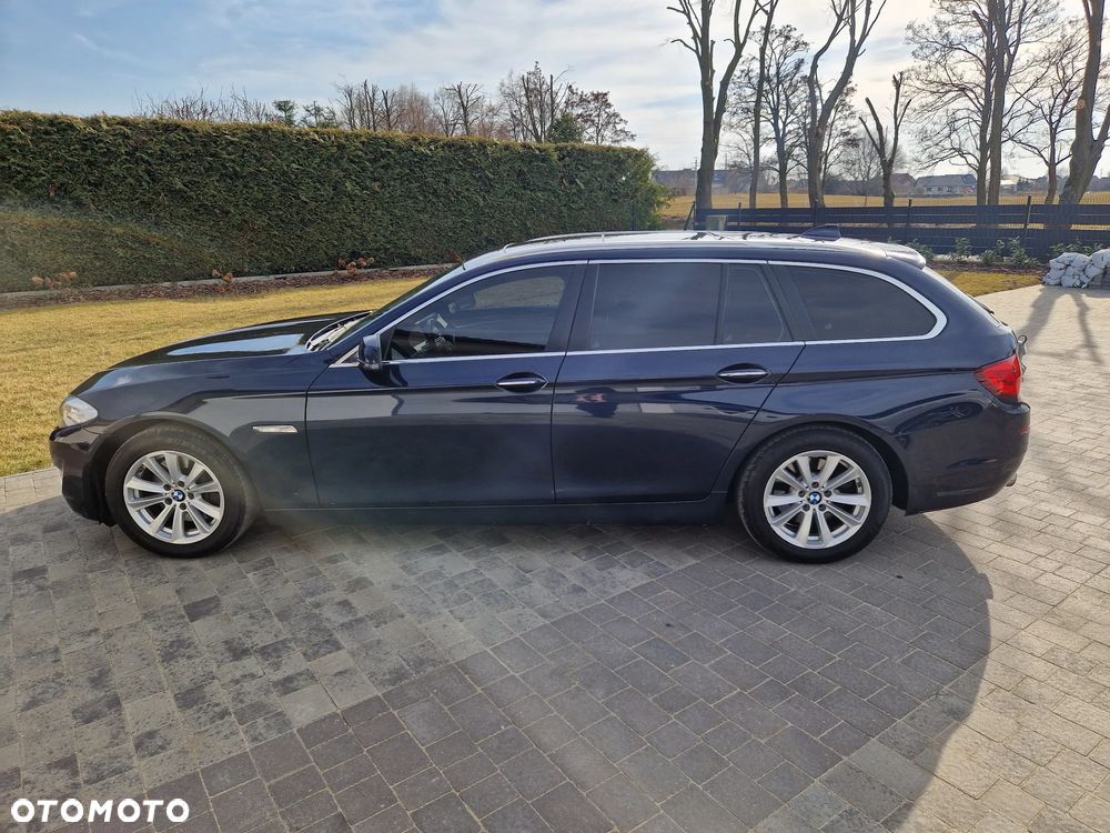 BMW Seria 5 525d xDrive Sport-Aut - 6