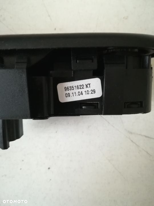 PANEL, PRZEŁĄCZNIK SZYB, USTAWIENIA LUSTEREK 96351622XT PEUGEOT 307, ŚWIATŁO STOP 9641298880 - 4