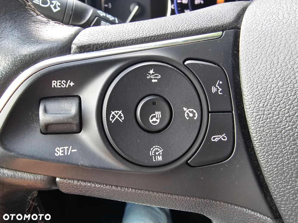 Opel Insignia 1.6 Automatik Ultimate 120 Jahre - 21