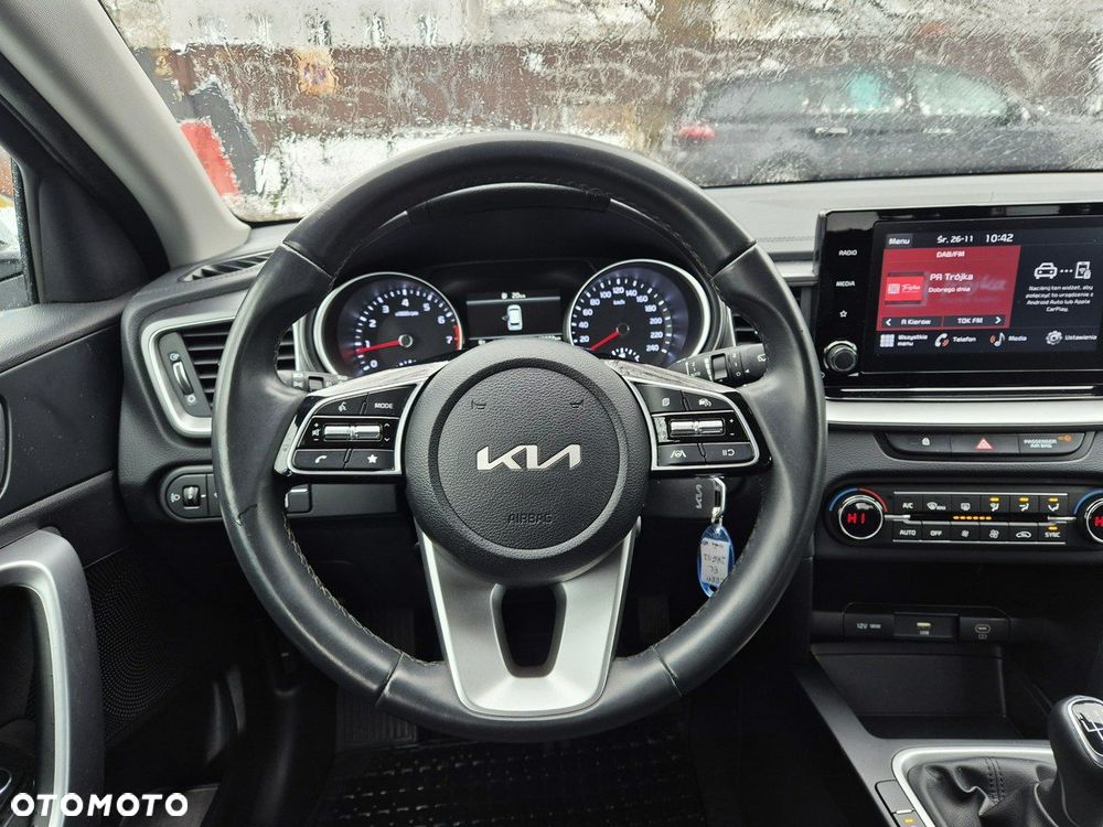 Kia Ceed 1.5 T-GDI M - 16