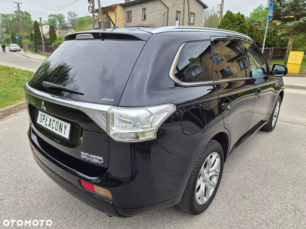 Mitsubishi Outlander - 3