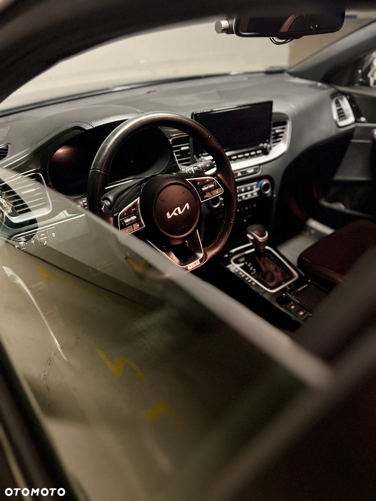 Kia Ceed - 7