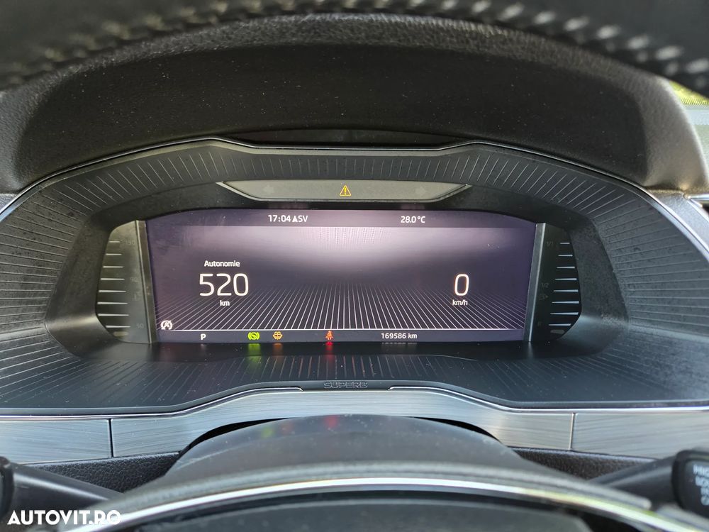 Skoda Superb 2.0 TDI DSG Selection - 28