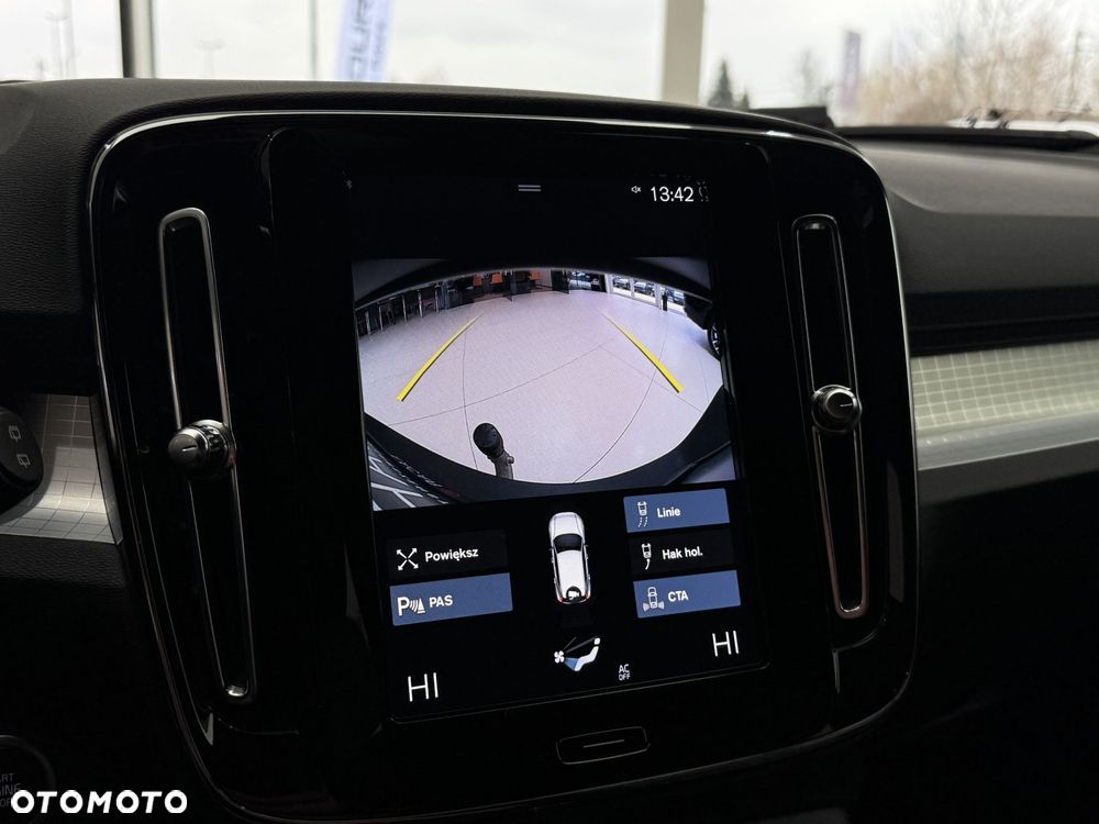 Volvo XC 40 - 38
