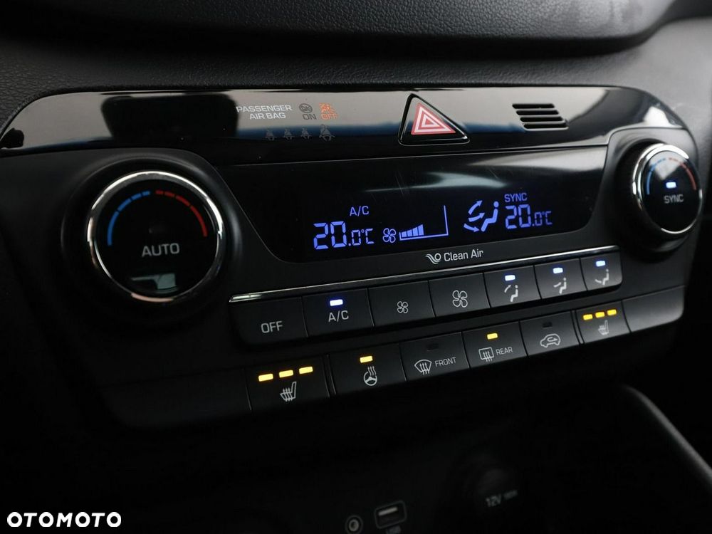 Hyundai Tucson 2.0 CRDI Comfort 4WD - 27