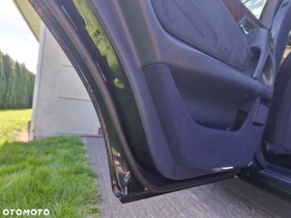 Mercedes-Benz Klasa E 280 4-Matic Elegance - 34