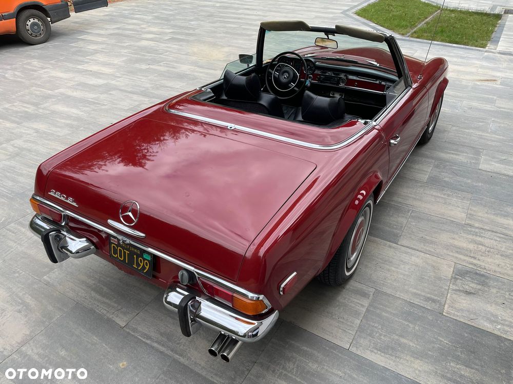 Mercedes-Benz 280 - 8