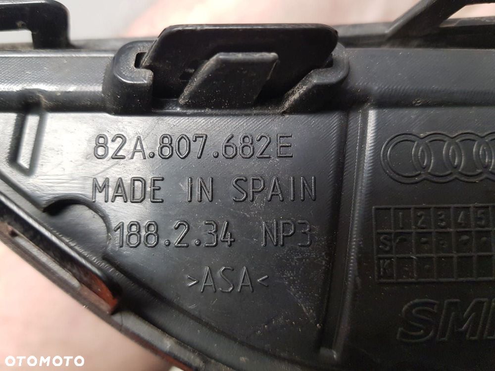 ORYGINALNA KRATKA ZDERZAKA PRAWA PRZEDNIA PRZÓD PRAWY AUDI A1 II 2 82A  82A807682E - 5