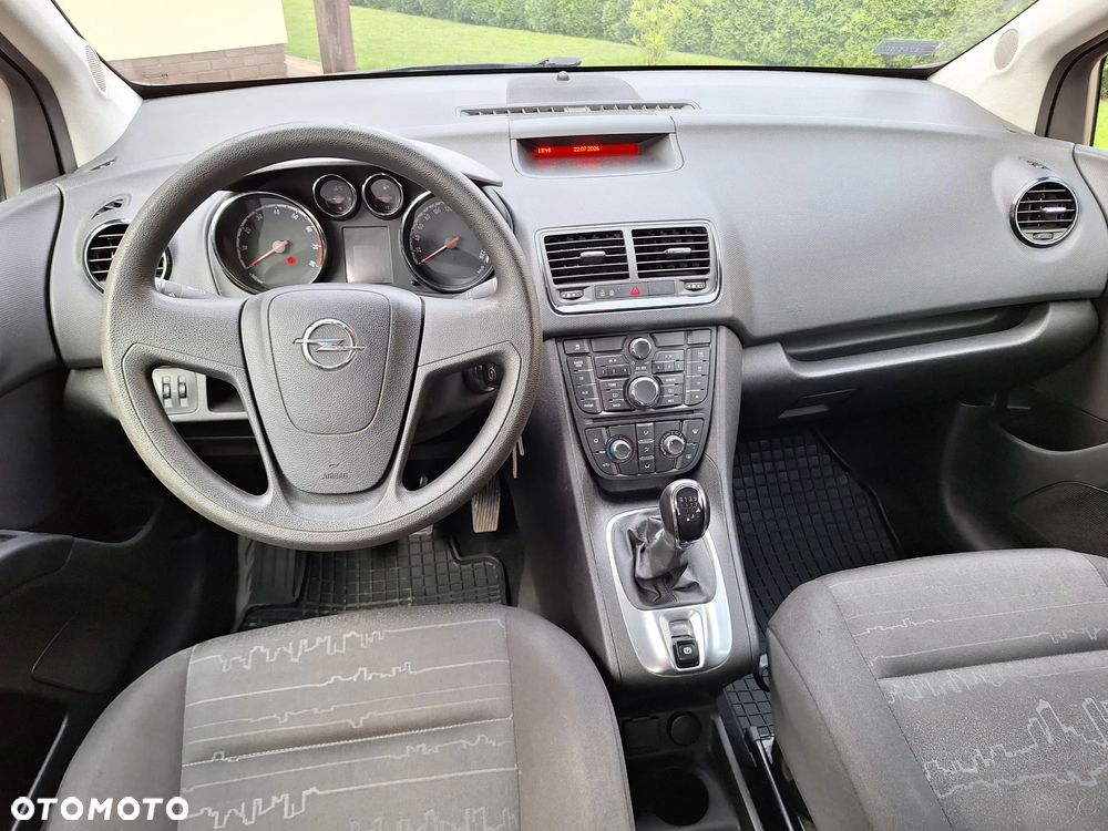 Opel Meriva - 11
