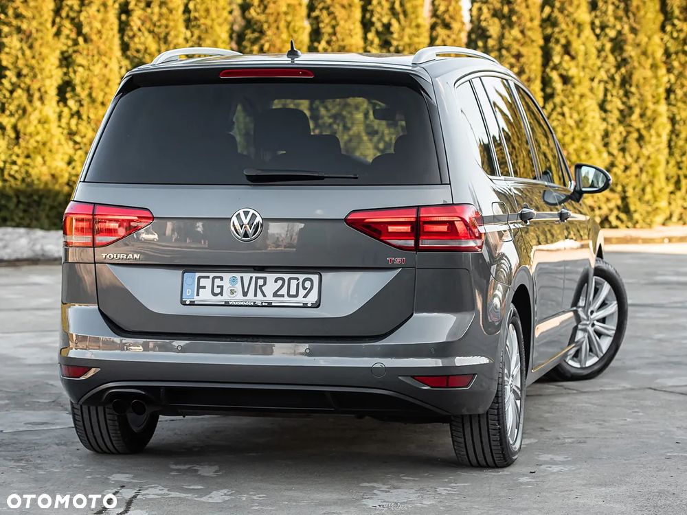 Volkswagen Touran 1.8 TSI (BlueMotion Technology) DSG Highline - 12
