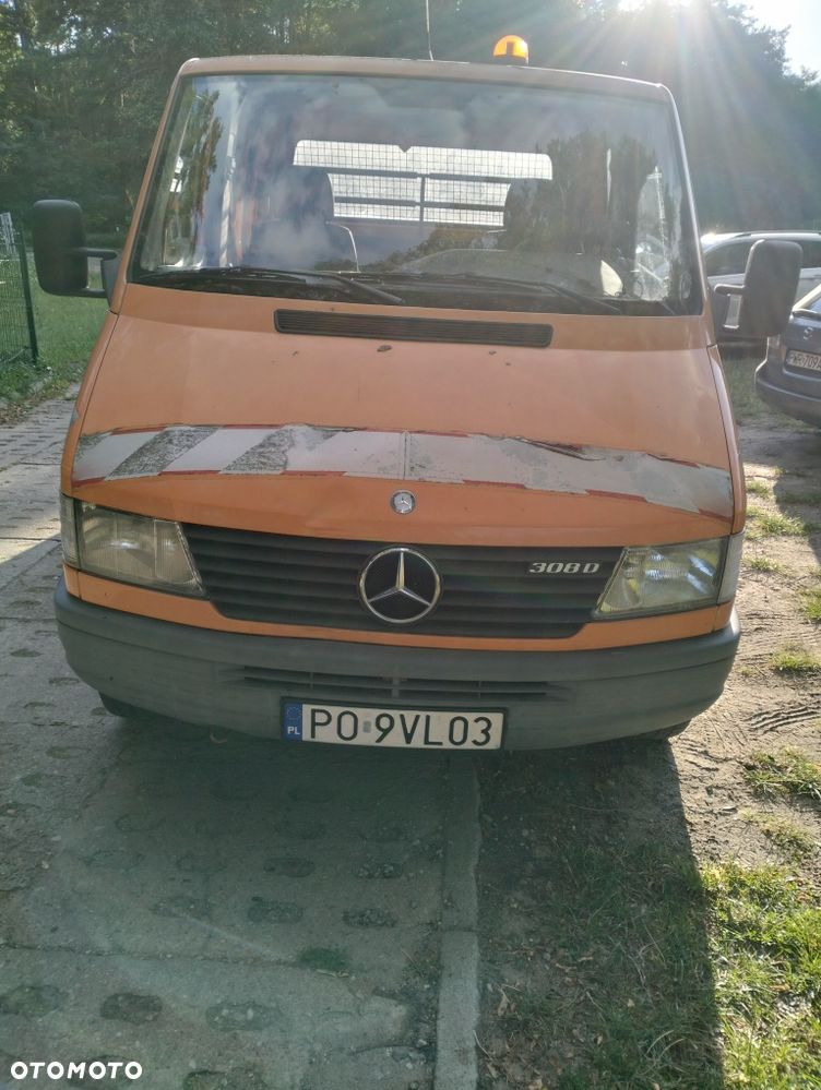 Mercedes-Benz Sprinter - 3