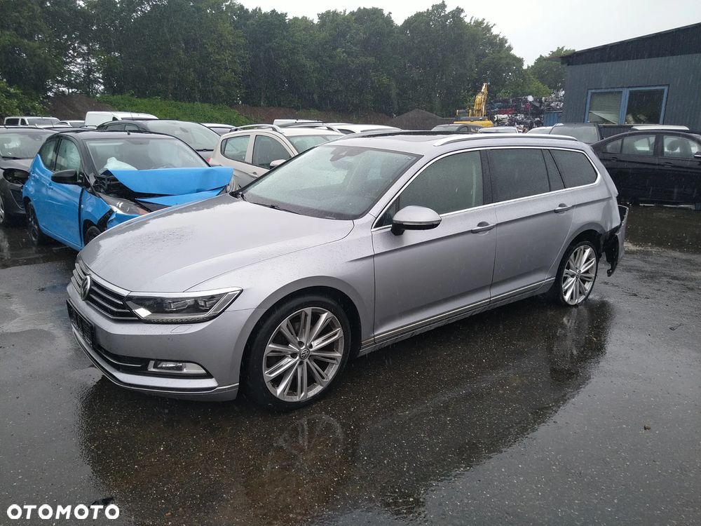 Volkswagen Passat 2.0 TDI SCR (BlueMotion Technology) DSG Highline - 1