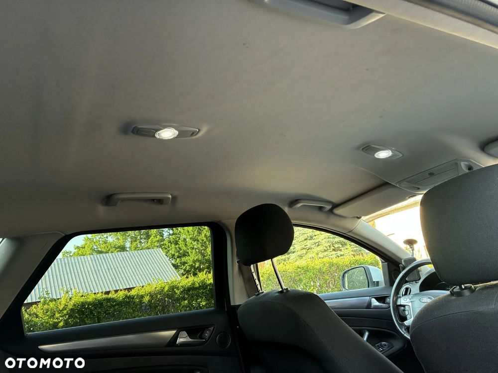 Ford Mondeo 2.0 TDCi Titanium - 26