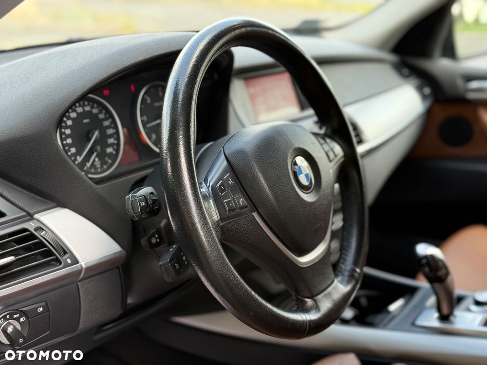 BMW X5 3.0sd xDrive - 24