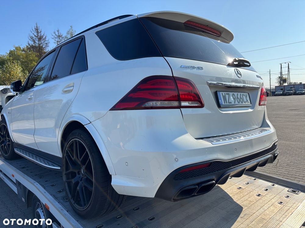 Mercedes-Benz GLE - 30