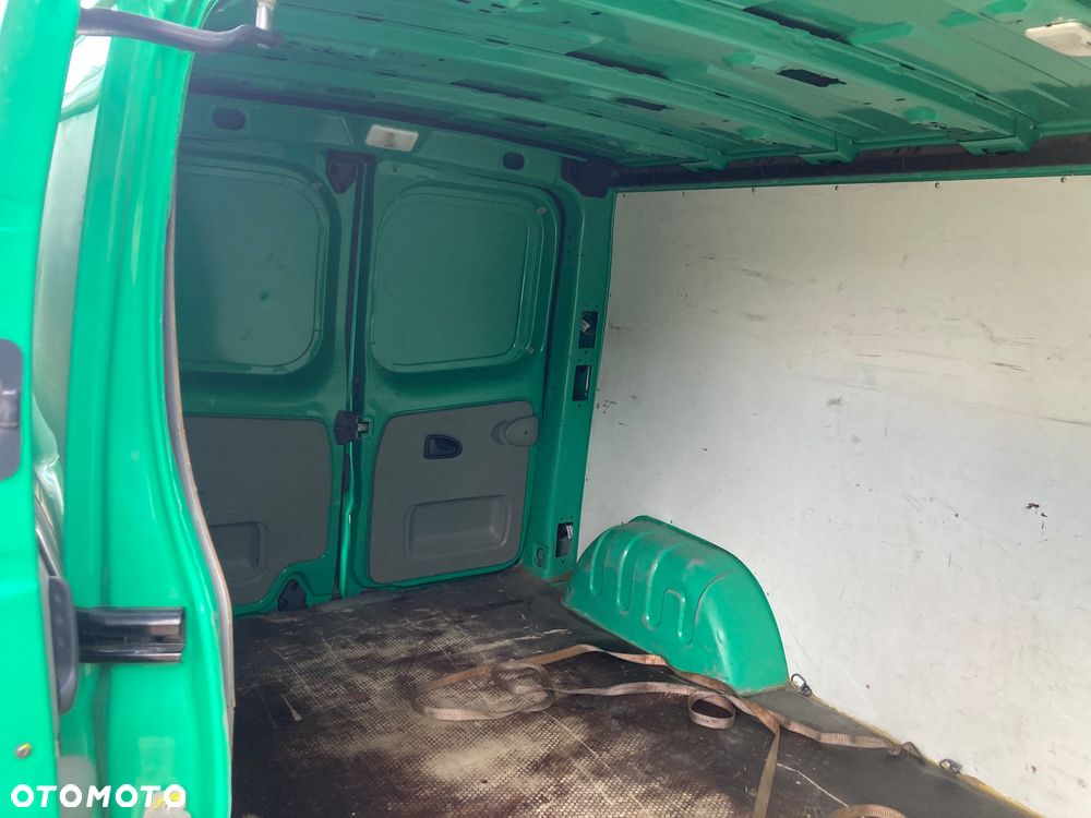 Renault Trafic - 9