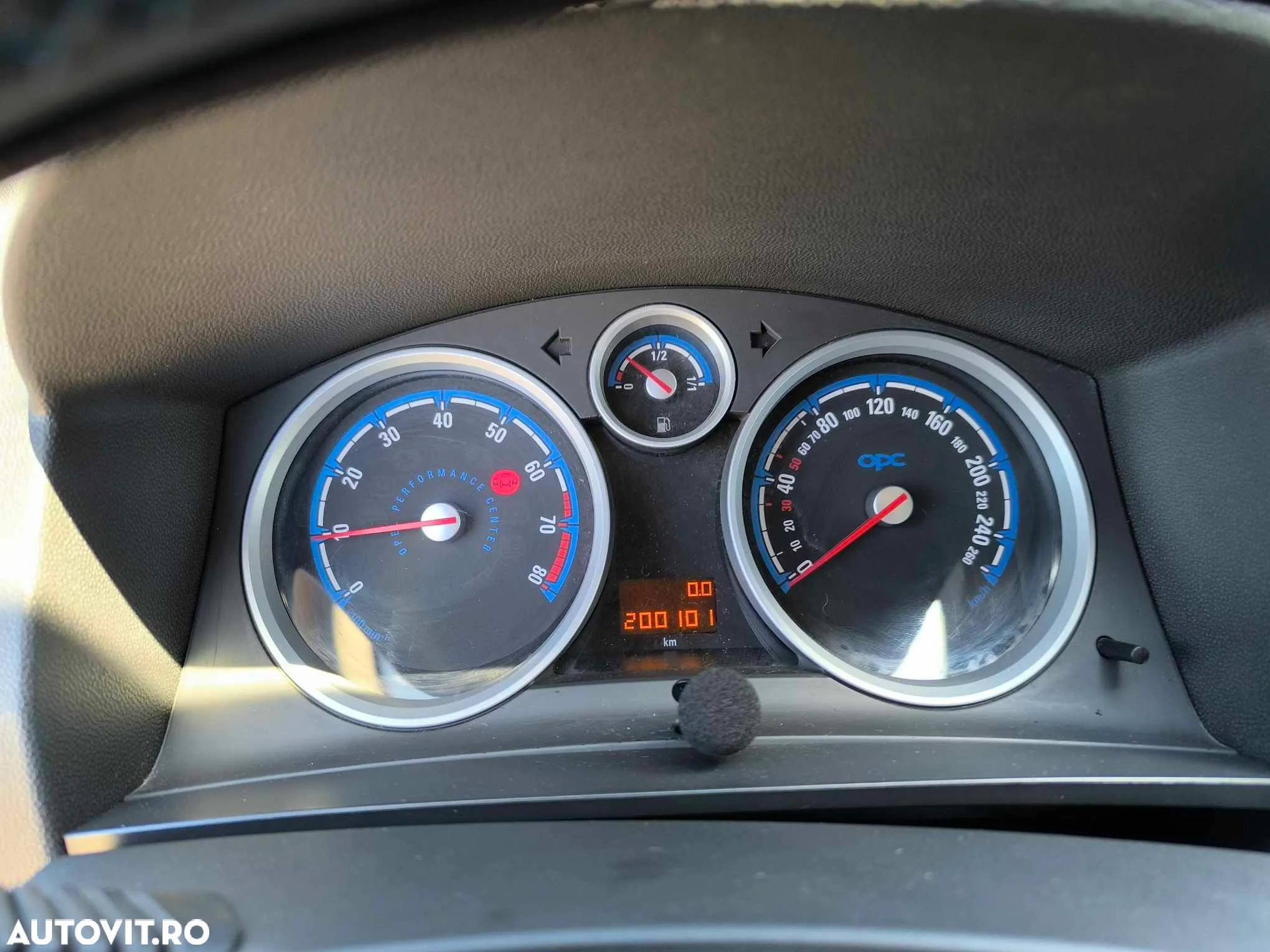 Opel Zafira 2.0i Turbo OPC - 3