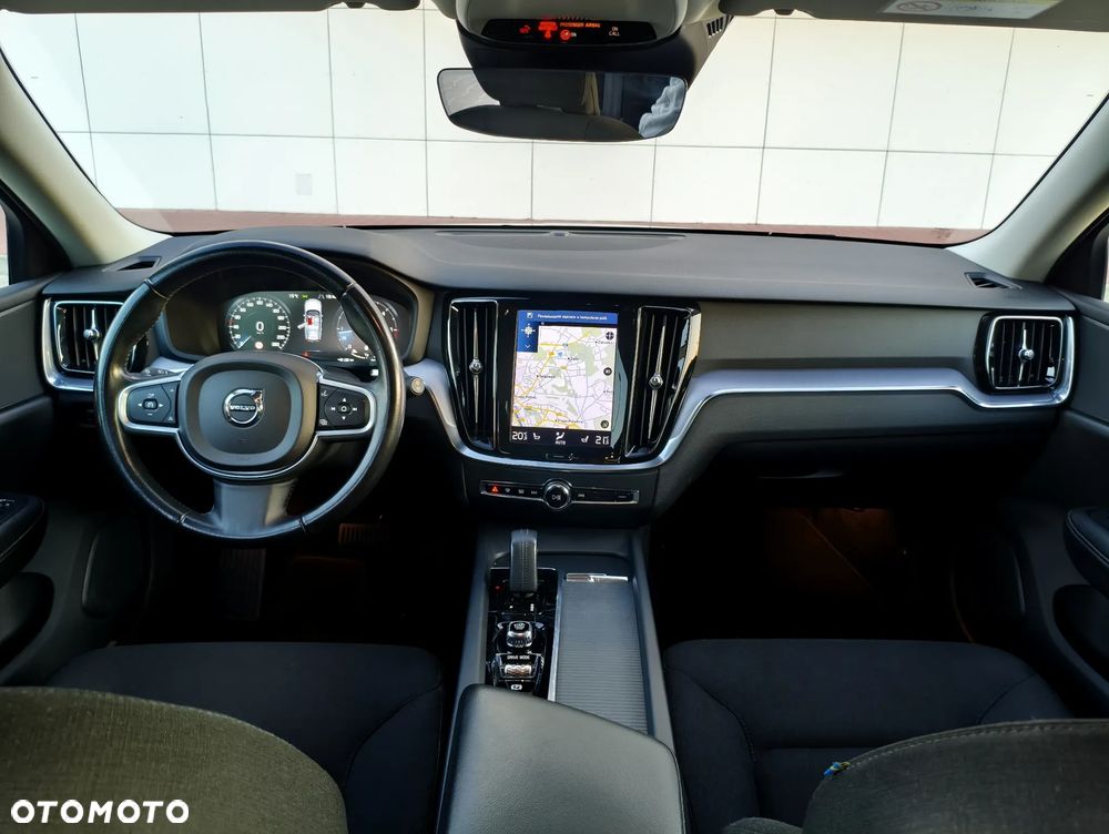 Volvo V60 2021 photo 5