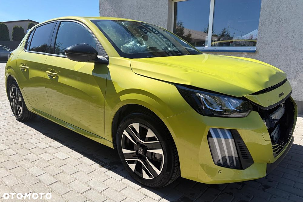 Peugeot 208 - 5