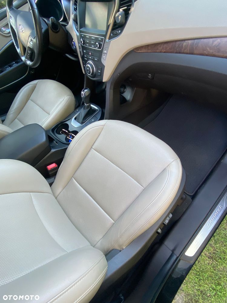 Hyundai Santa Fe 2.4 Sport Utility - 17