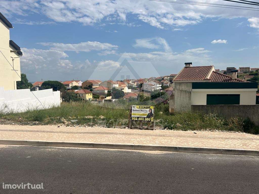 Terreno urbano com 277 m² e vista serra, Santa Iria de Azóia - Grande imagem: 3/5