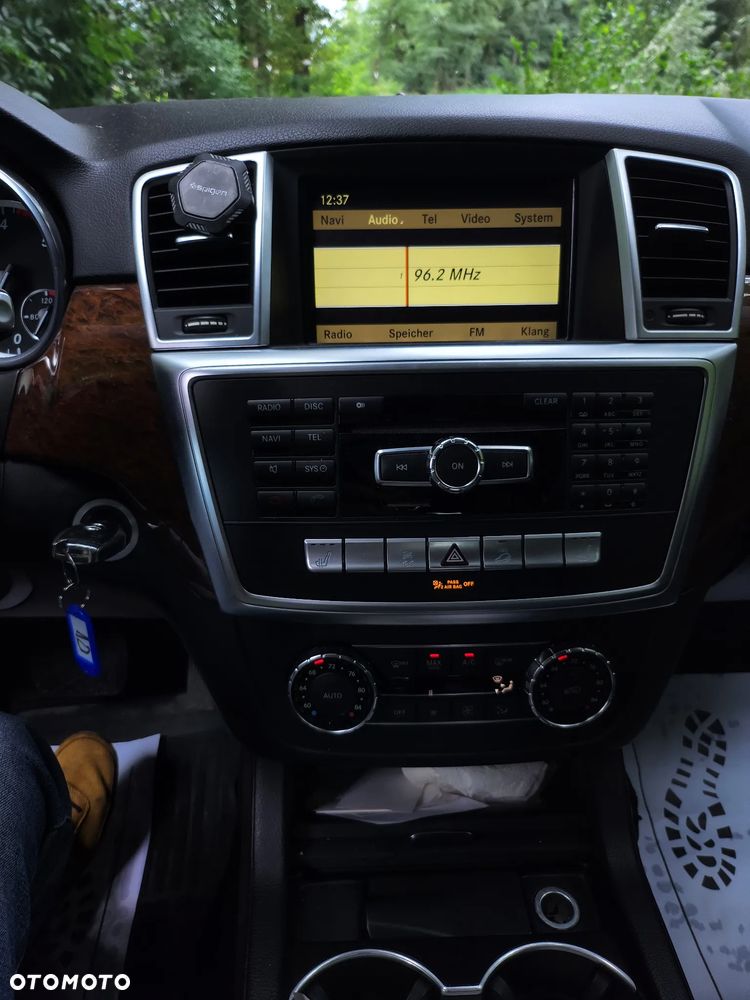 Mercedes-Benz ML - 19