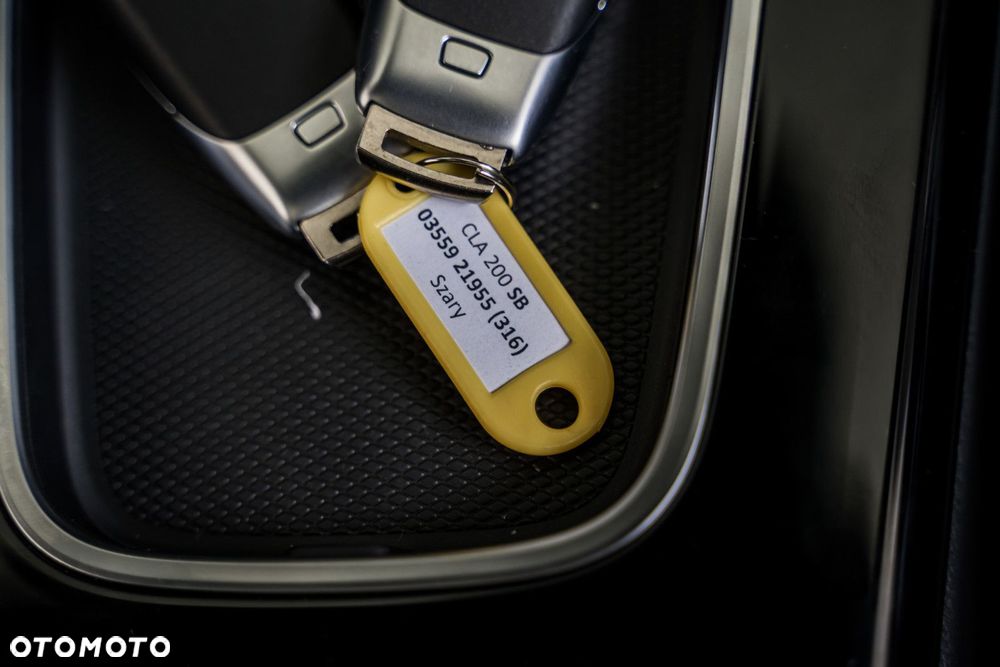 Mercedes-Benz CLA - 24